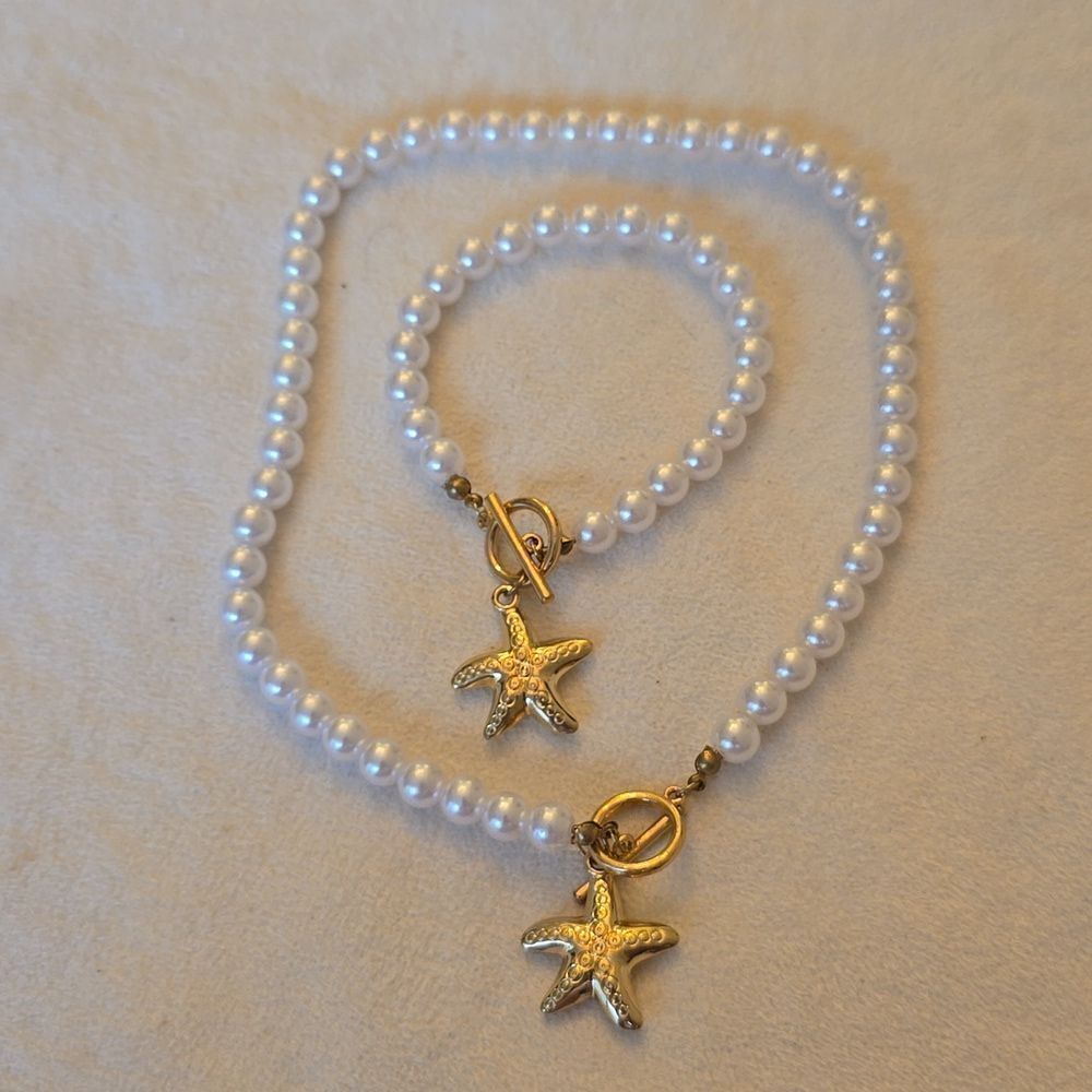 Starfish necklace and bracelet set